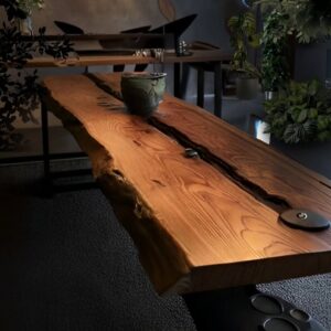 Mesa de Madeira Maciça 2